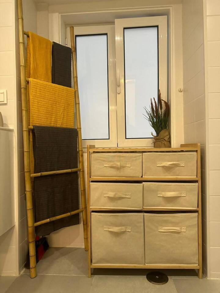 Stylish Renovated Apartment In Chiado ลิสบอน ภายนอก รูปภาพ