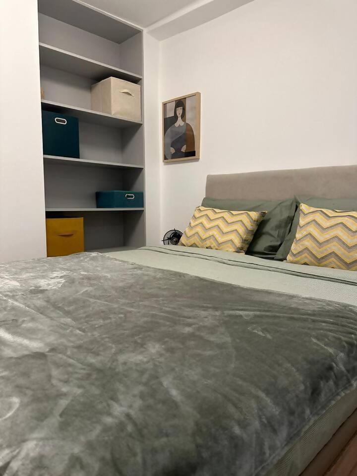 Stylish Renovated Apartment In Chiado ลิสบอน ภายนอก รูปภาพ